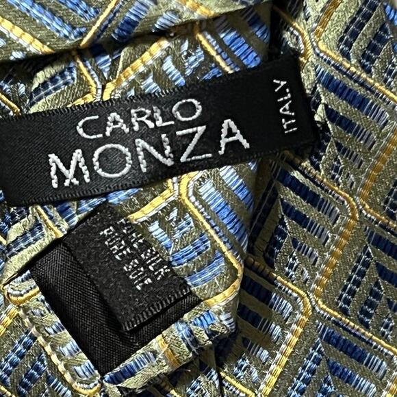 Carlo Monza Italy geometric 100% silk tie. Blue and gray/green 3-D effect. - Picture 4 of 5